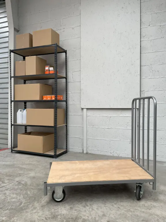 equipement-stockage-entrepot-chariot-manutention-rayonnage-1-20d15d5c